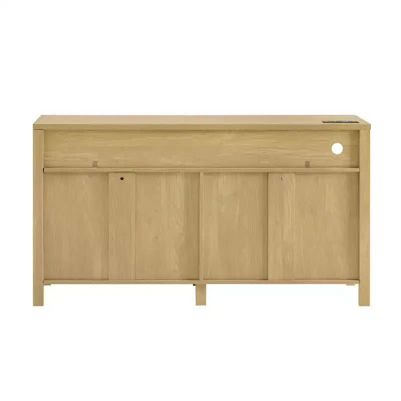 Buffet de ferme moderne à 4 portes avec ports de chargement USB et étagères réglables
